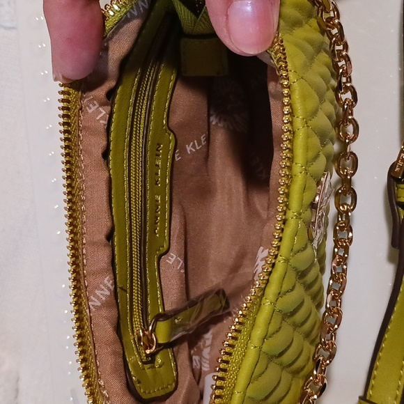 Anne Klein Tropic Chartreuse Mini Quilted Crossbody Bag ⚜️ 👑 ⚜️ - Picture 12 of 13